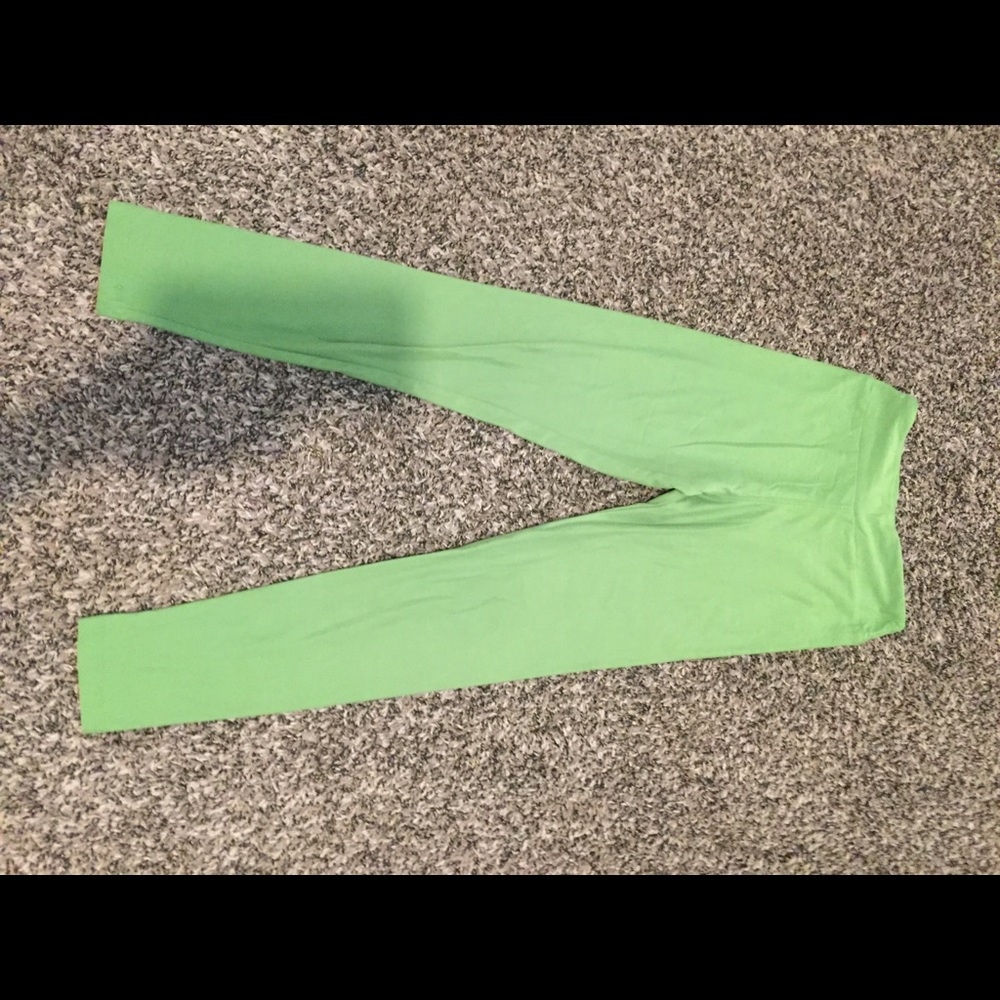 Lula roe green leggings/ size tween
